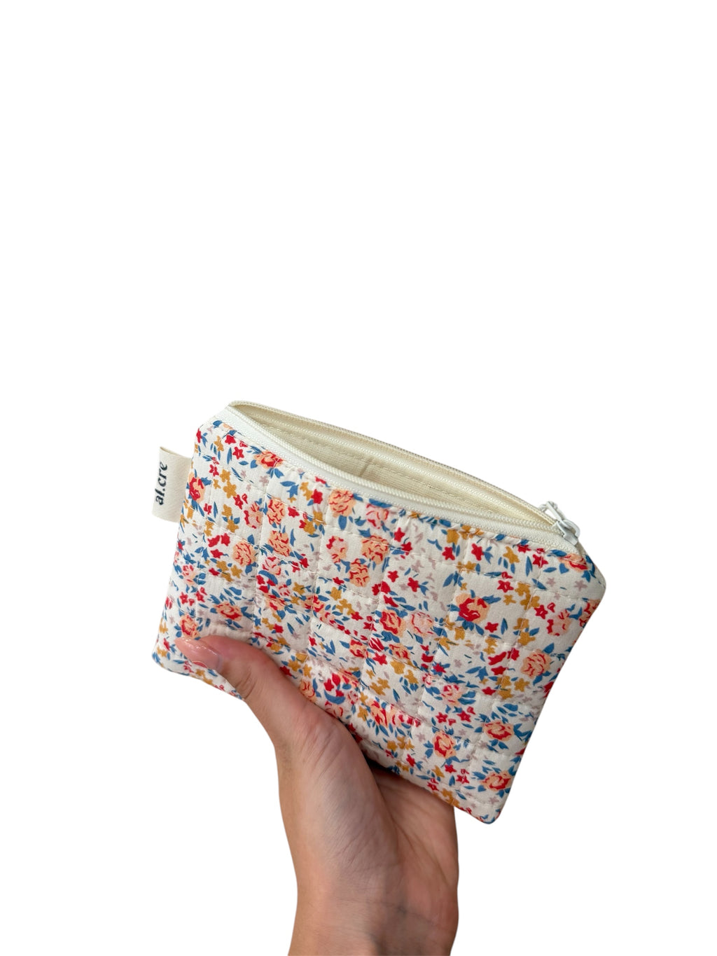 Medium Pouch Quilted Flowers